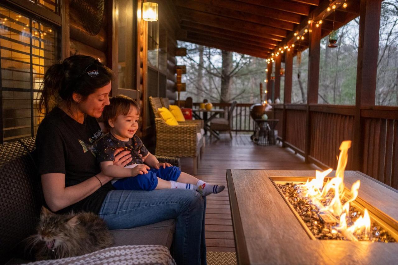 Three Dog Night - Pet-Friendly Cabin With Hot Tub Villa Blue Ridge Eksteriør bilde